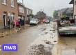 Inwoners Moelingen ruimen puin na zware overstroming: "Water steeg nog sneller dan bij watersnood van 2021"